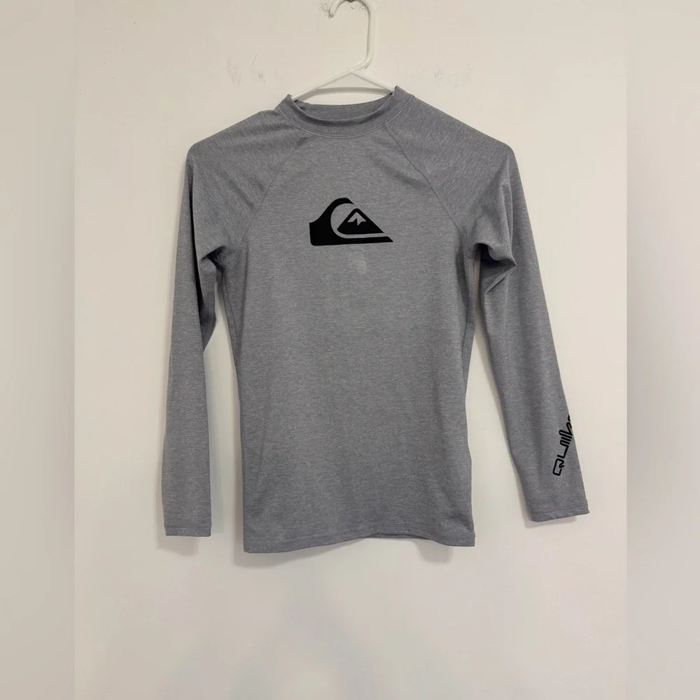 Quiksilver Gray Long Sleeve rashguard  Shirt